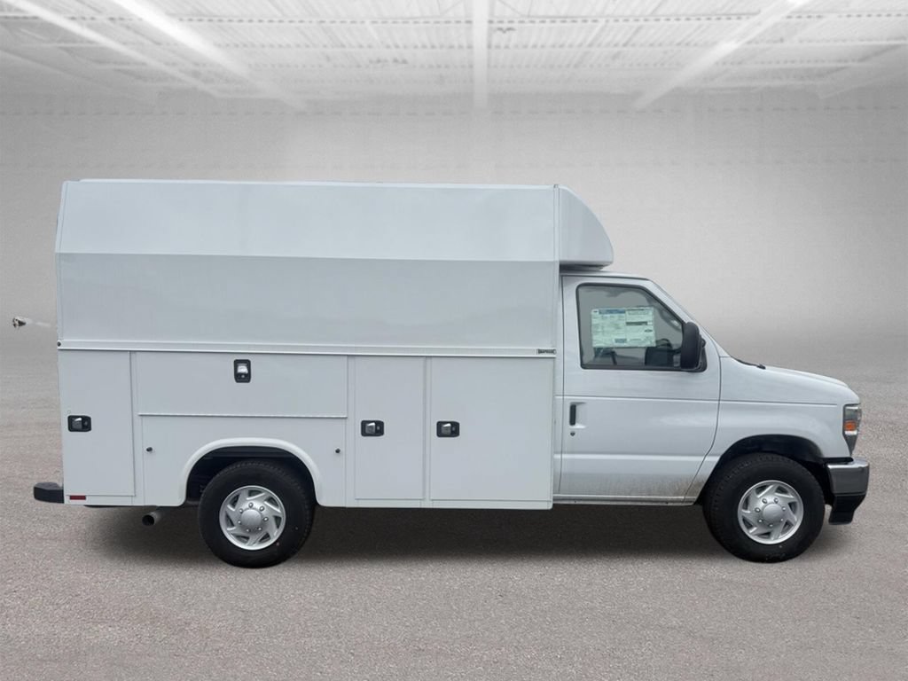 New 2026 Ford E-350 and Econoline 350 Super Duty w/ Power Equipment Group RWD image 2