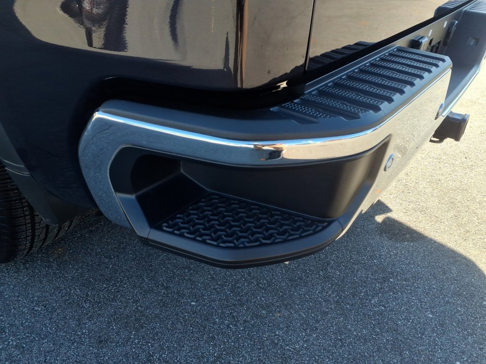 Used 2024 GMC Sierra 1500 SLT w/ SLT Premium Plus Package image 32