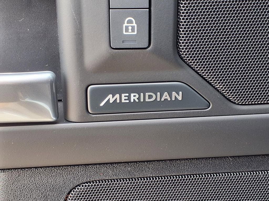 New 2026 Land Rover Defender 110 S AWD/4WD image 12