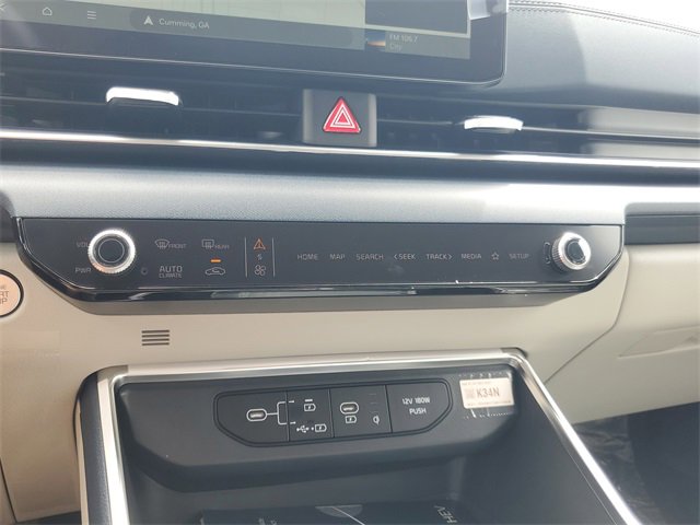 New 2026 Kia Carnival EX image 24