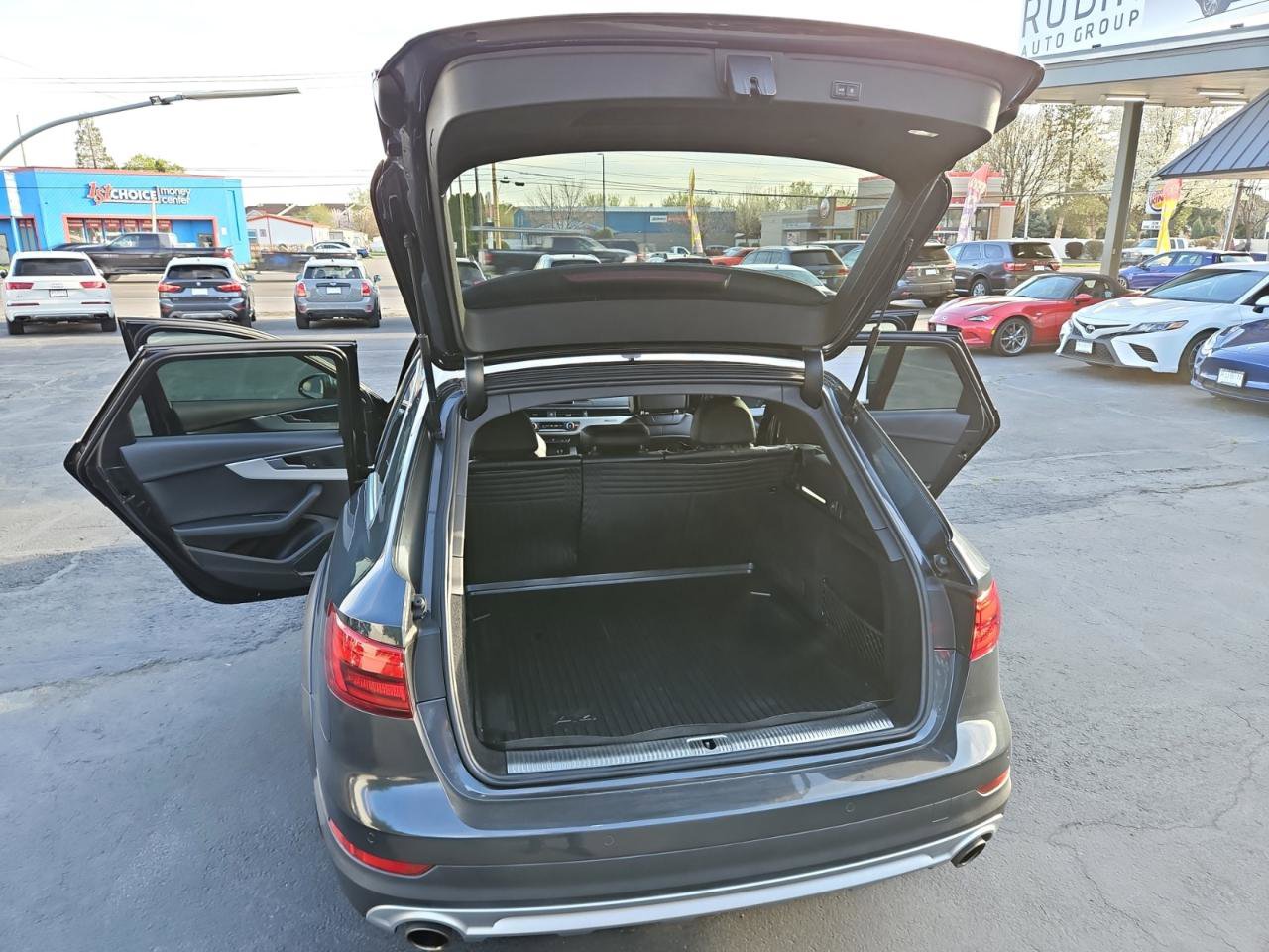 Used 2017 Audi A4 2.0T allroad Premium Plus w/ Technology Package image 35