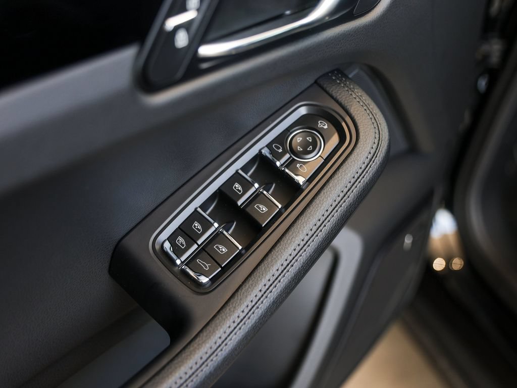 New 2026 Porsche Macan S AWD/4WD image 31