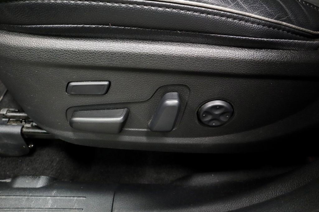 Certified 2023 Hyundai Santa Fe Limited image 25