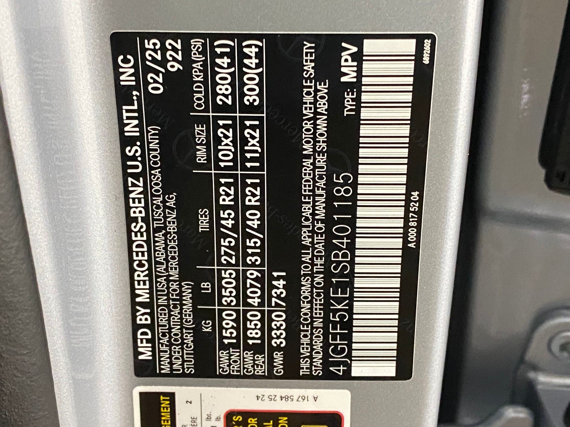 Certified 2025 Mercedes-Benz GLS 450 4MATIC image 21