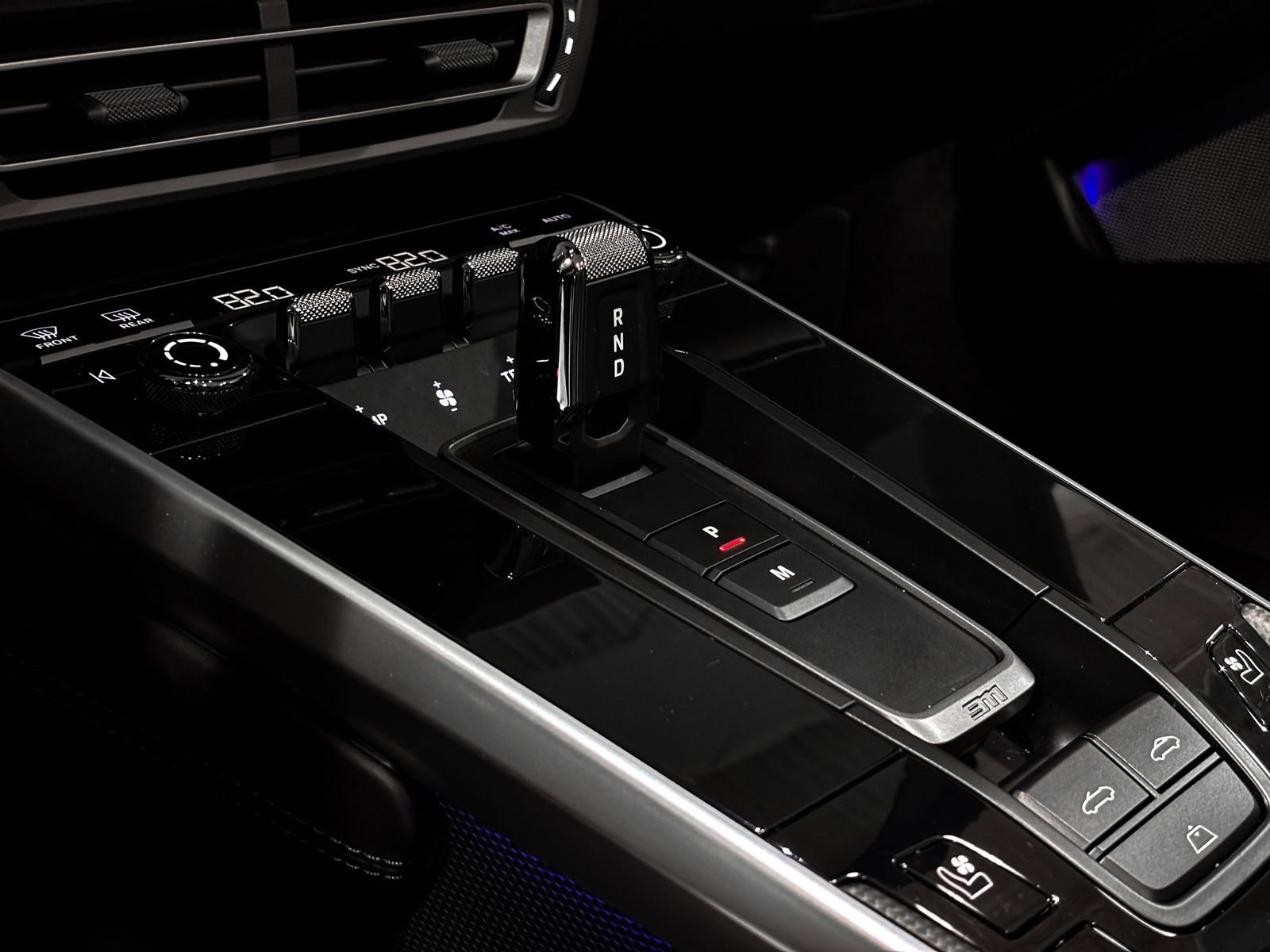 Used 2022 Porsche 911 Turbo S image 38