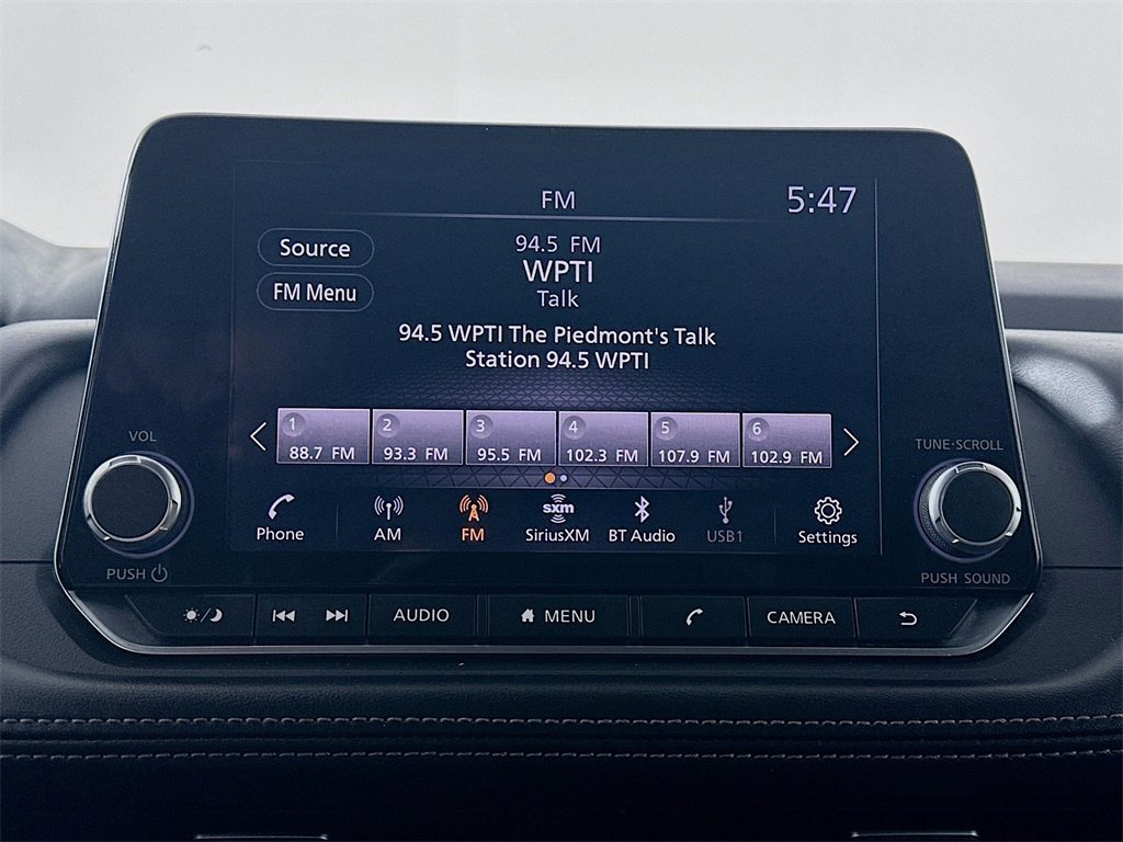 Used 2024 Nissan Rogue SV image 17