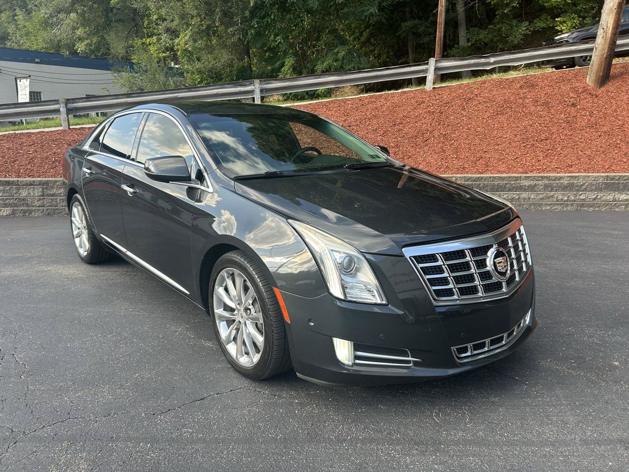 Used 2014 Cadillac XTS Luxury w/ Driver Awareness Package FWD image 5