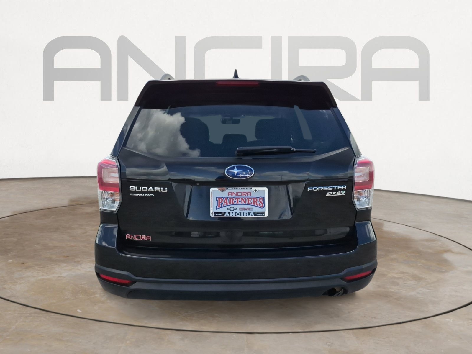 Used 2017 Subaru Forester 2.5i Premium w/ All-Weather Package AWD/4WD image 9