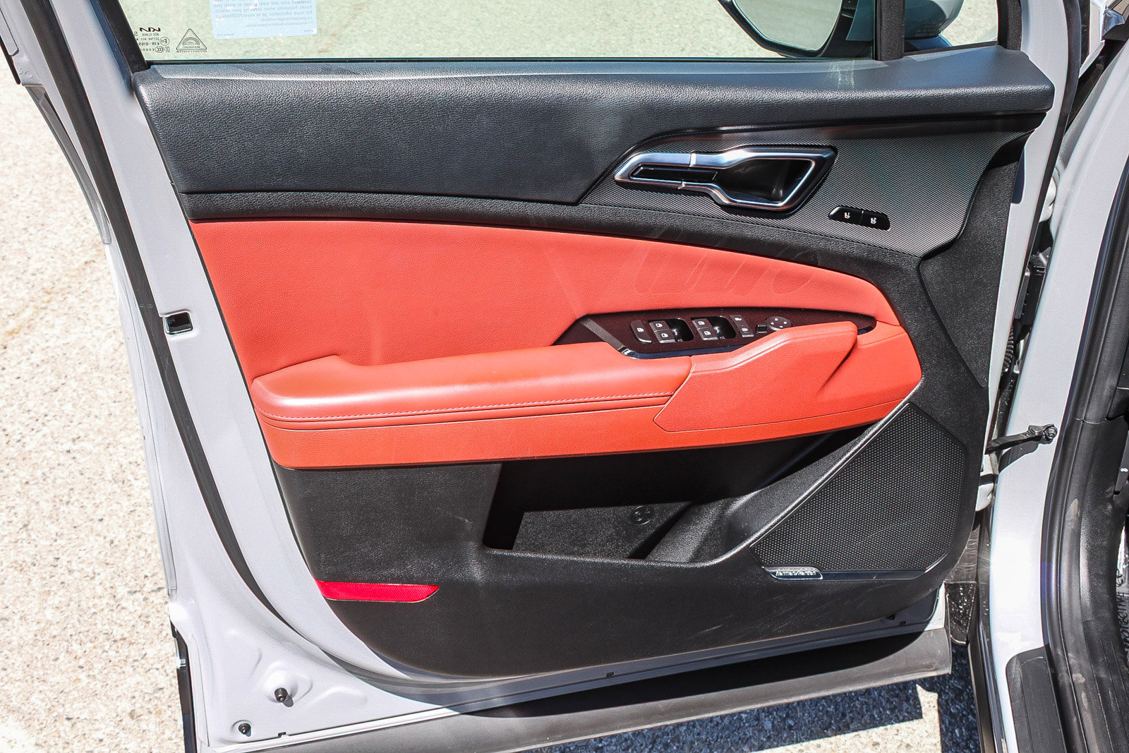 Used 2023 Kia Sportage SX image 22