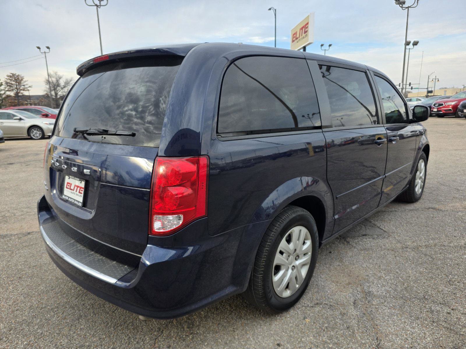 Used 2017 Dodge Grand Caravan SE w/ Power Window Group image 5