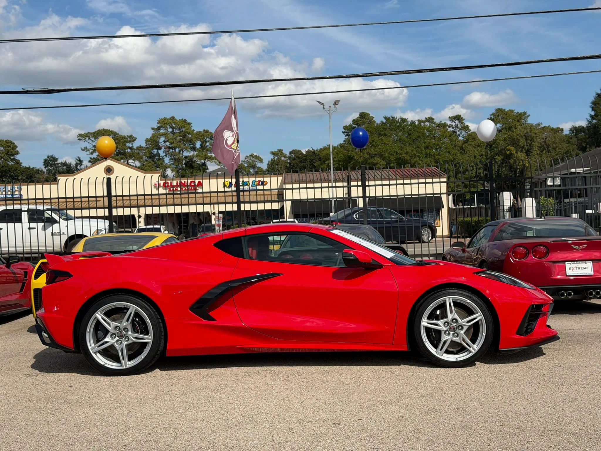 Used 2022 Chevrolet Corvette Stingray Preferred Cpe w/ Z51 Performance Package RWD image 11