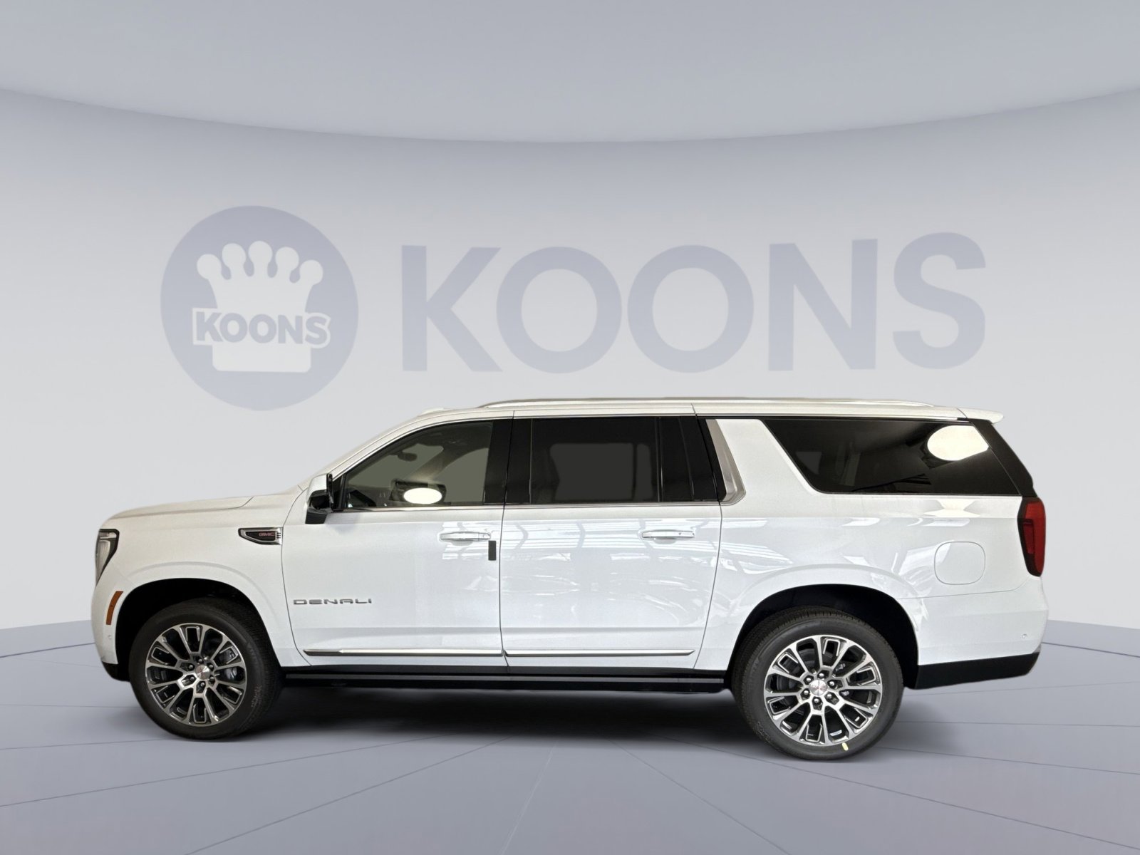 New 2026 GMC Yukon XL Denali w/ Denali Reserve Package image 2