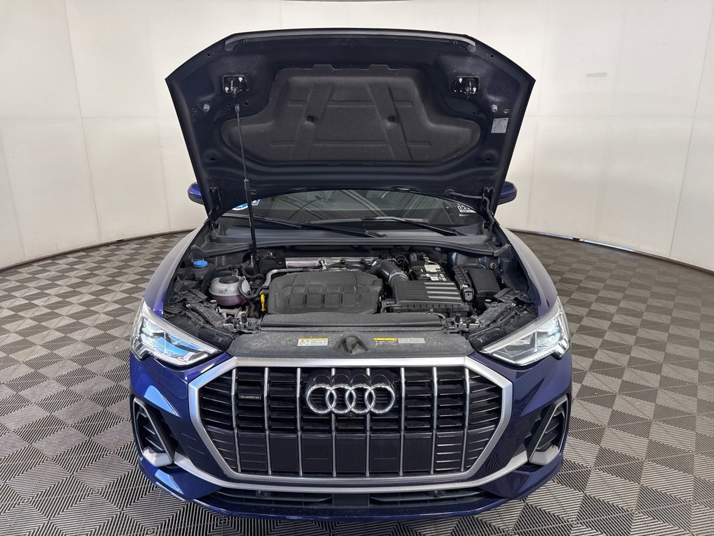 Used 2024 Audi Q3 2.0T Premium Plus w/ Premium Plus Package image 4