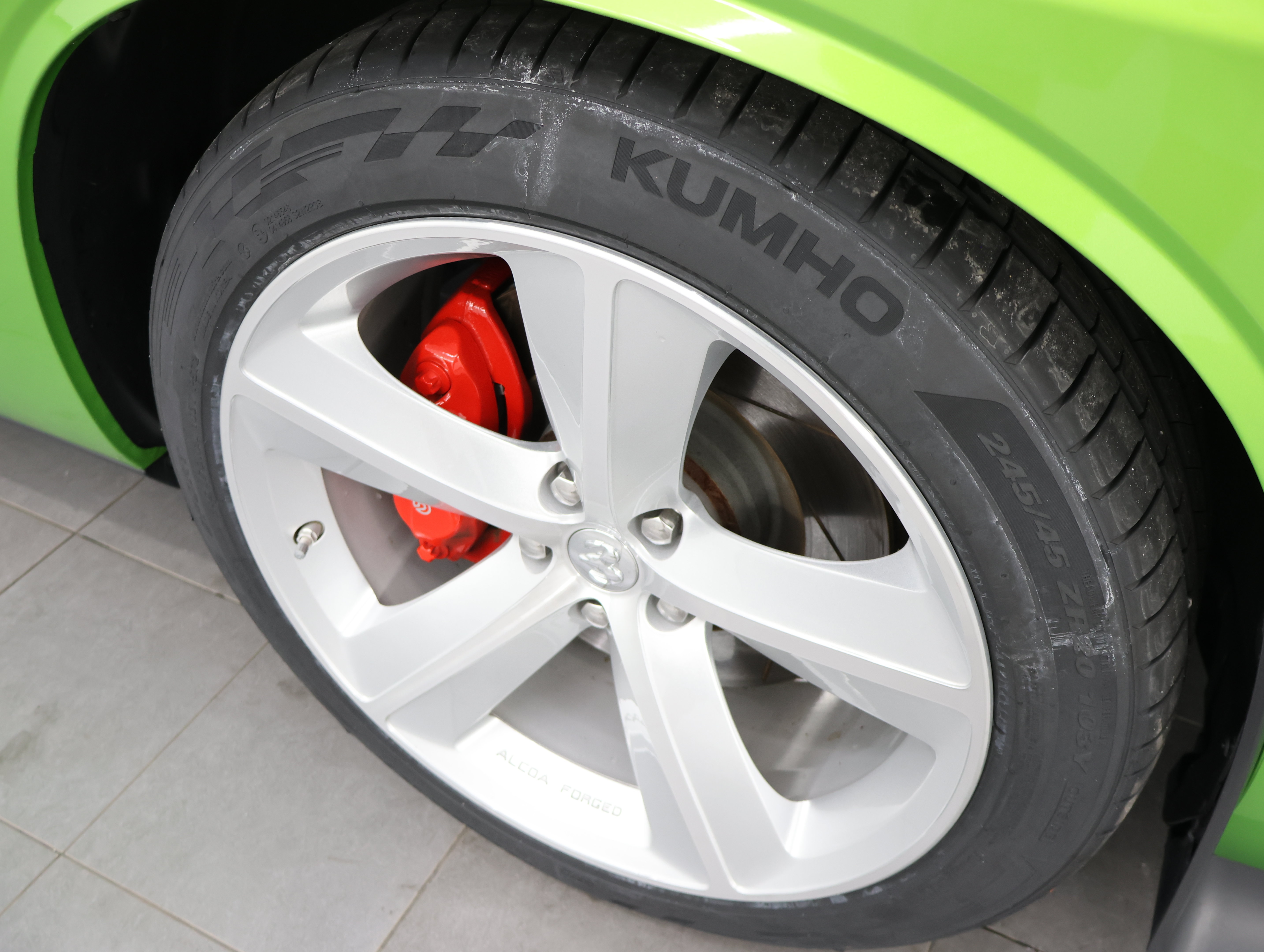 Used 2011 Dodge Challenger SRT8 w/ Green w/Envy Group RWD image 3