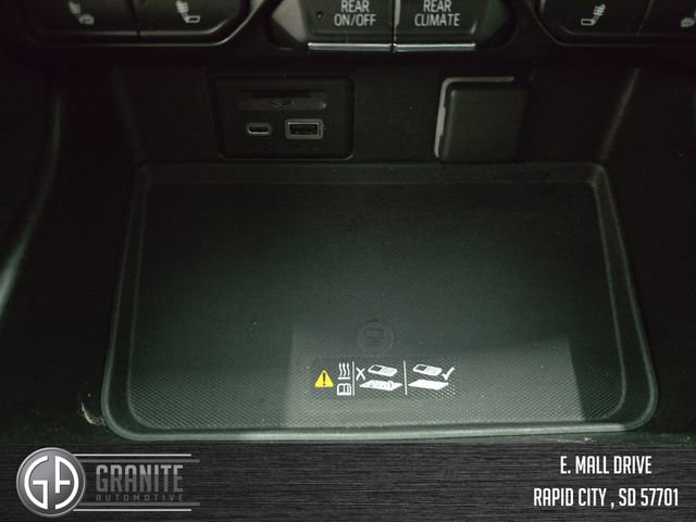 Used 2021 Chevrolet Tahoe RST w/ Luxury Package image 35