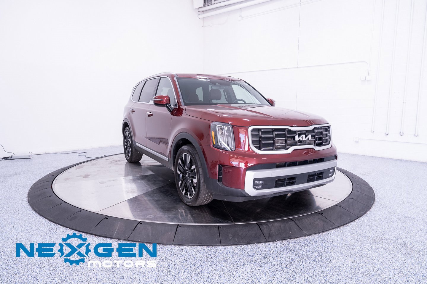 Used 2024 Kia Telluride SX image 3