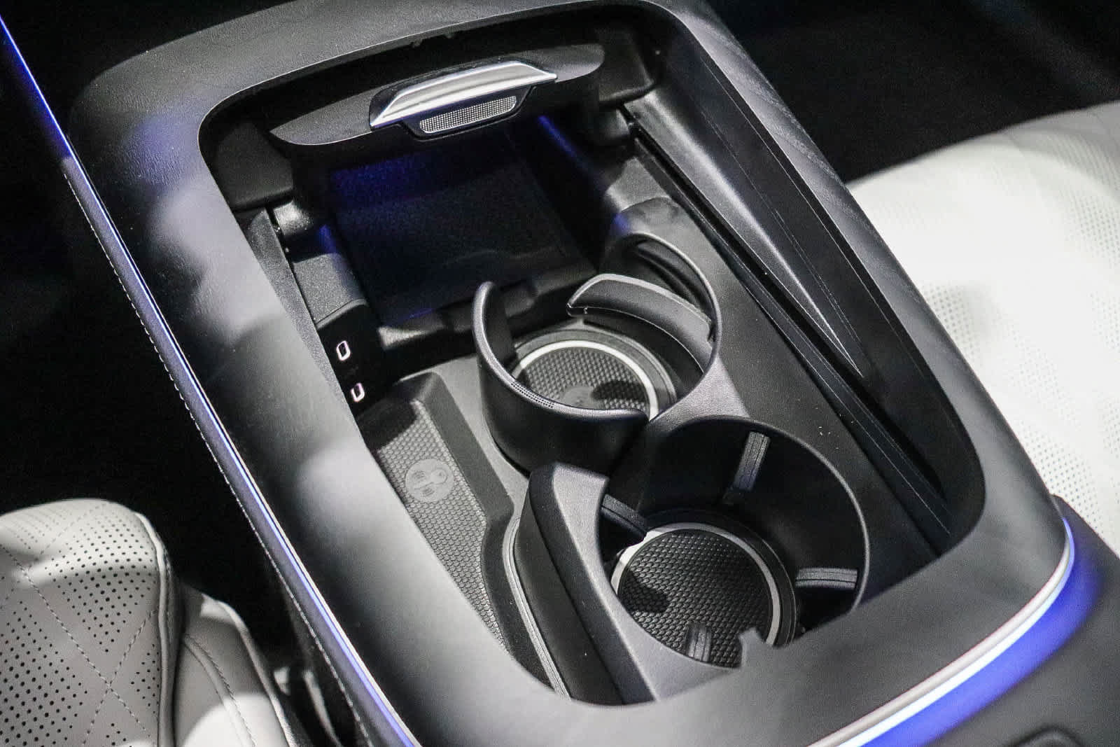 New 2027 Mercedes-Benz E 450 4MATIC Sedan image 26