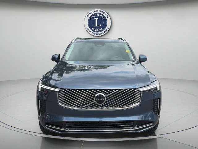 Used 2025 Volvo XC90 B5 Core AWD/4WD image 13