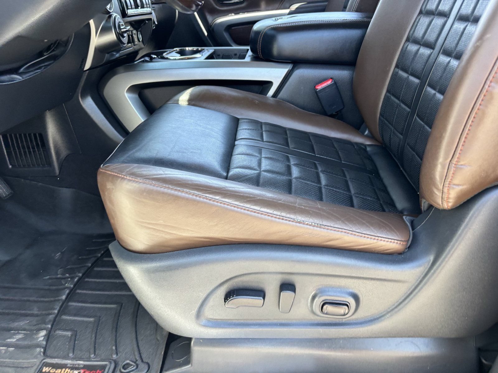 Used 2018 Nissan Titan Platinum Reserve w/ Platinum Utility Package AWD/4WD image 21