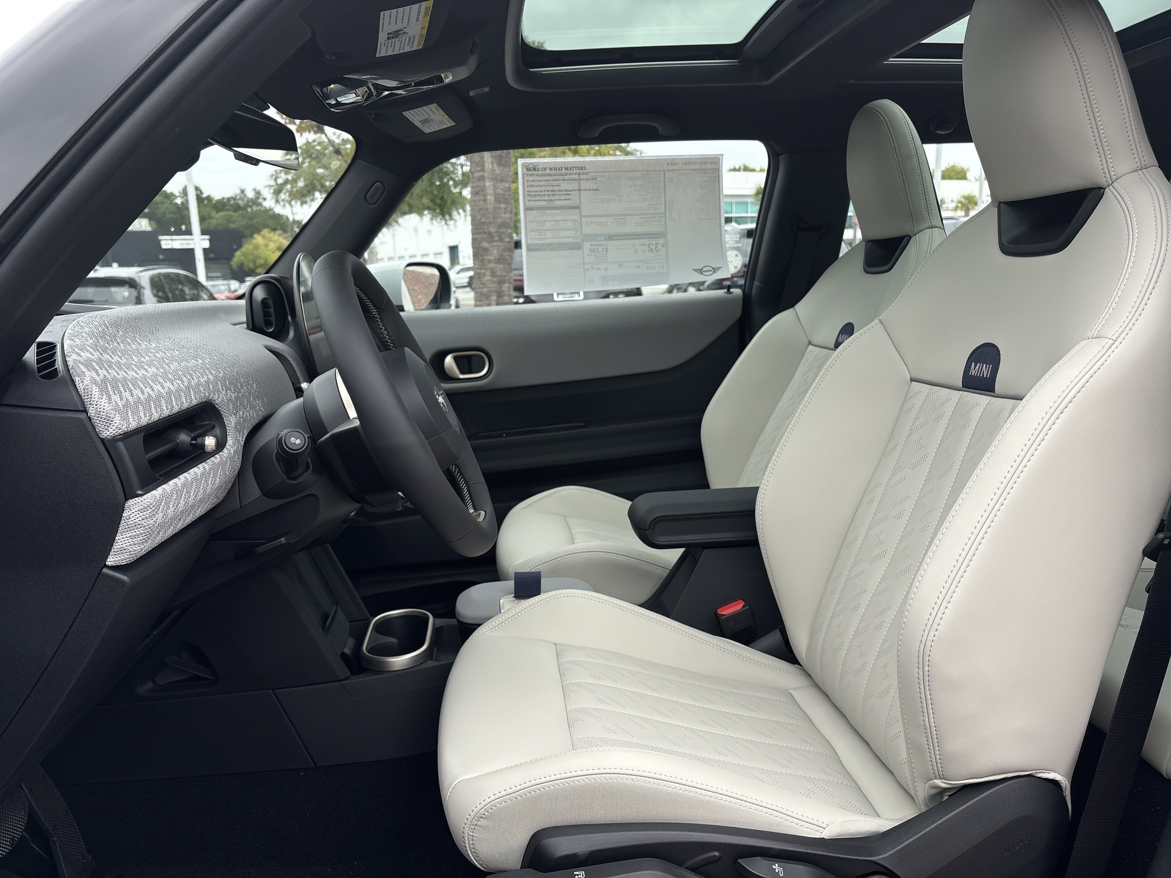 Used 2026 MINI Cooper 2-Door Hardtop image 9