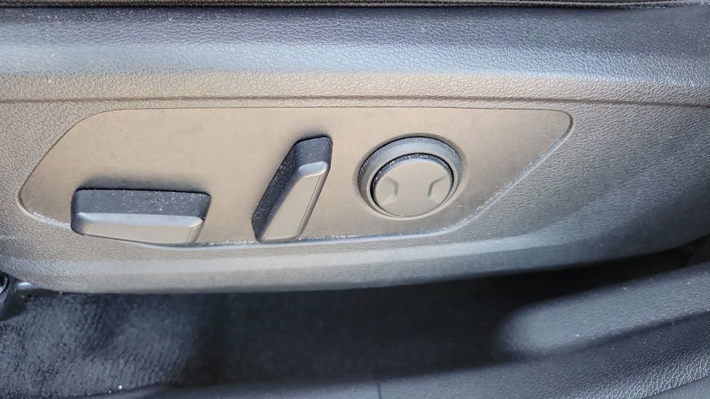 Used 2023 Kia Sportage EX image 19