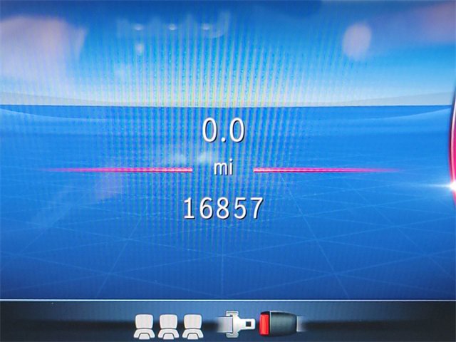 Certified 2024 Mercedes-Benz GLC 300 4MATIC w/ Driver Assistance Package image 26