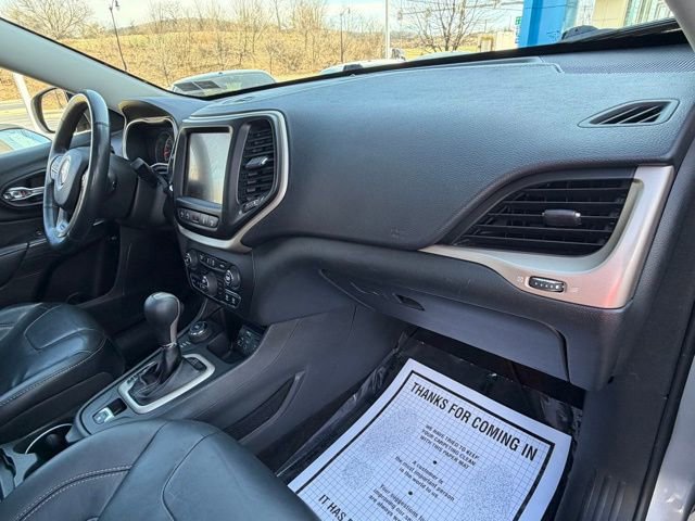 Used 2015 Jeep Cherokee Limited w/ Technology Group image 38