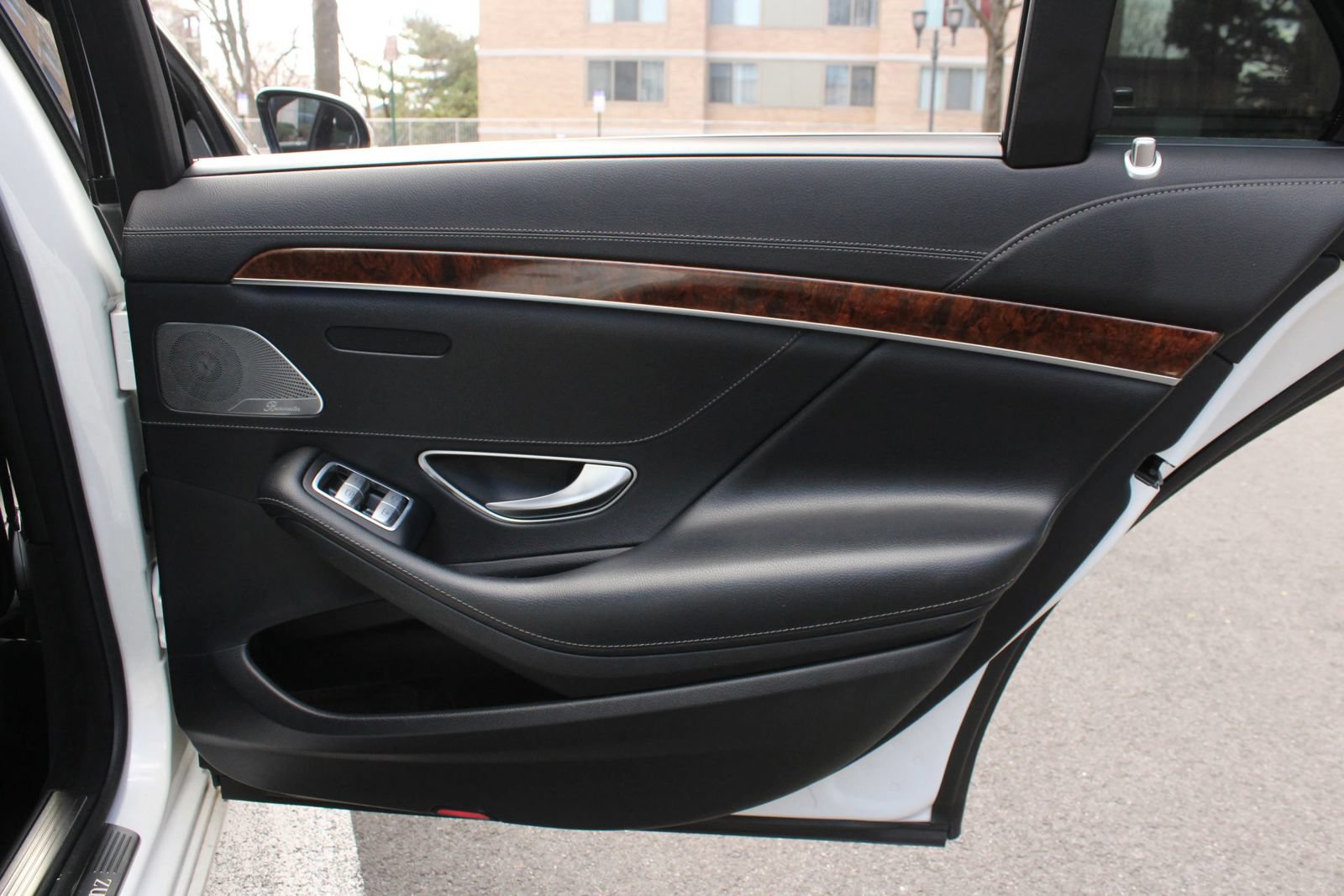 Used 2014 Mercedes-Benz S 550 Sedan image 22