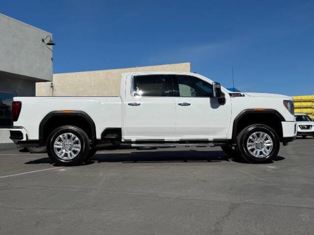 Used 2023 GMC Sierra 2500 Denali image 2