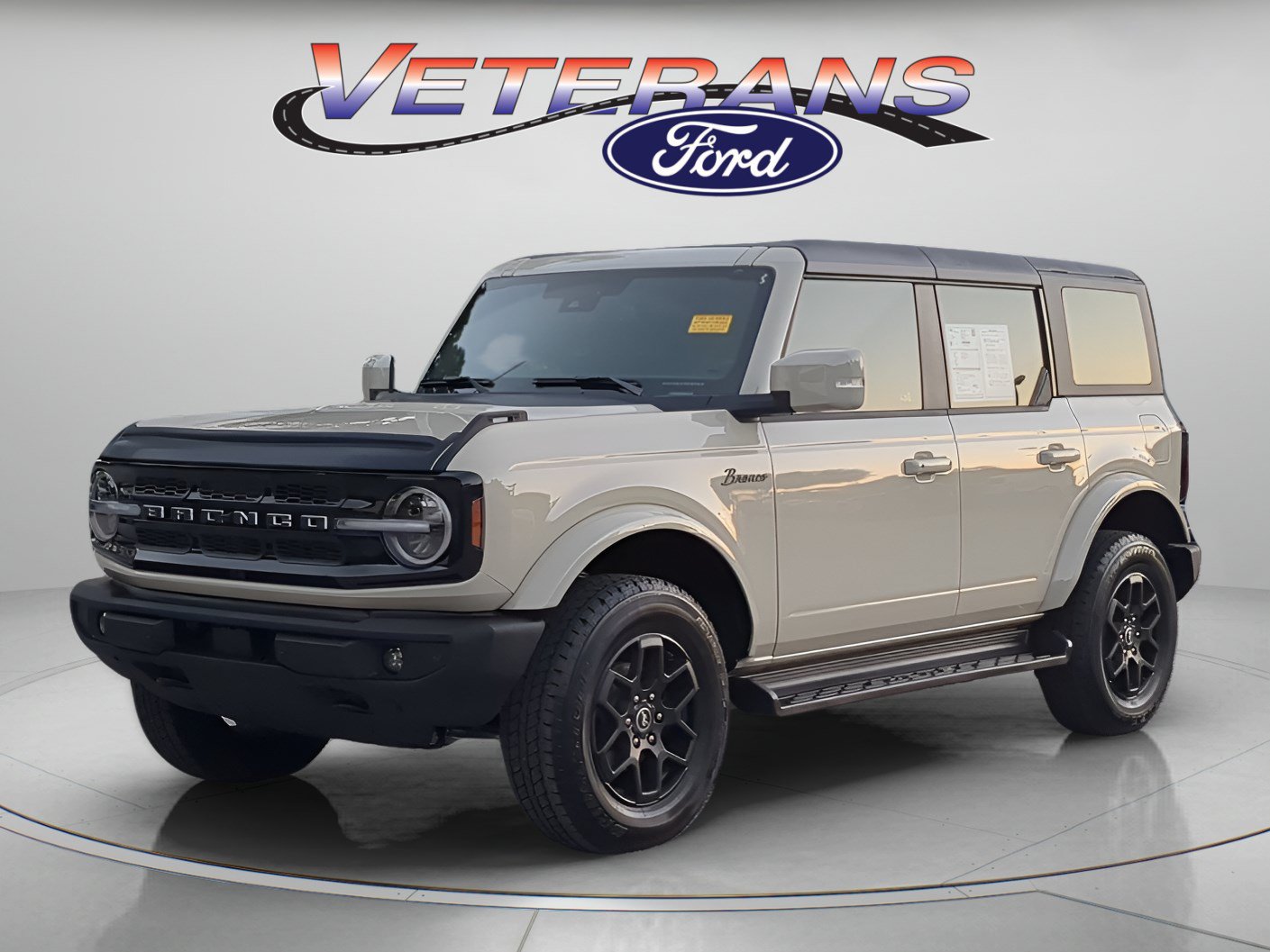 Certified 2025 Ford Bronco Outer Banks