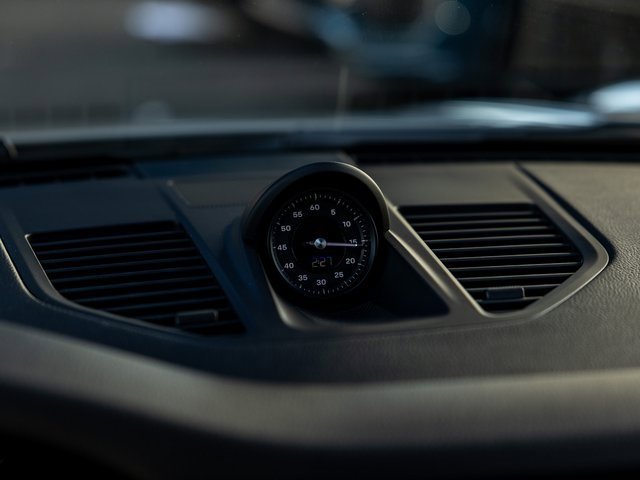 Certified 2025 Porsche 911 Carrera image 45