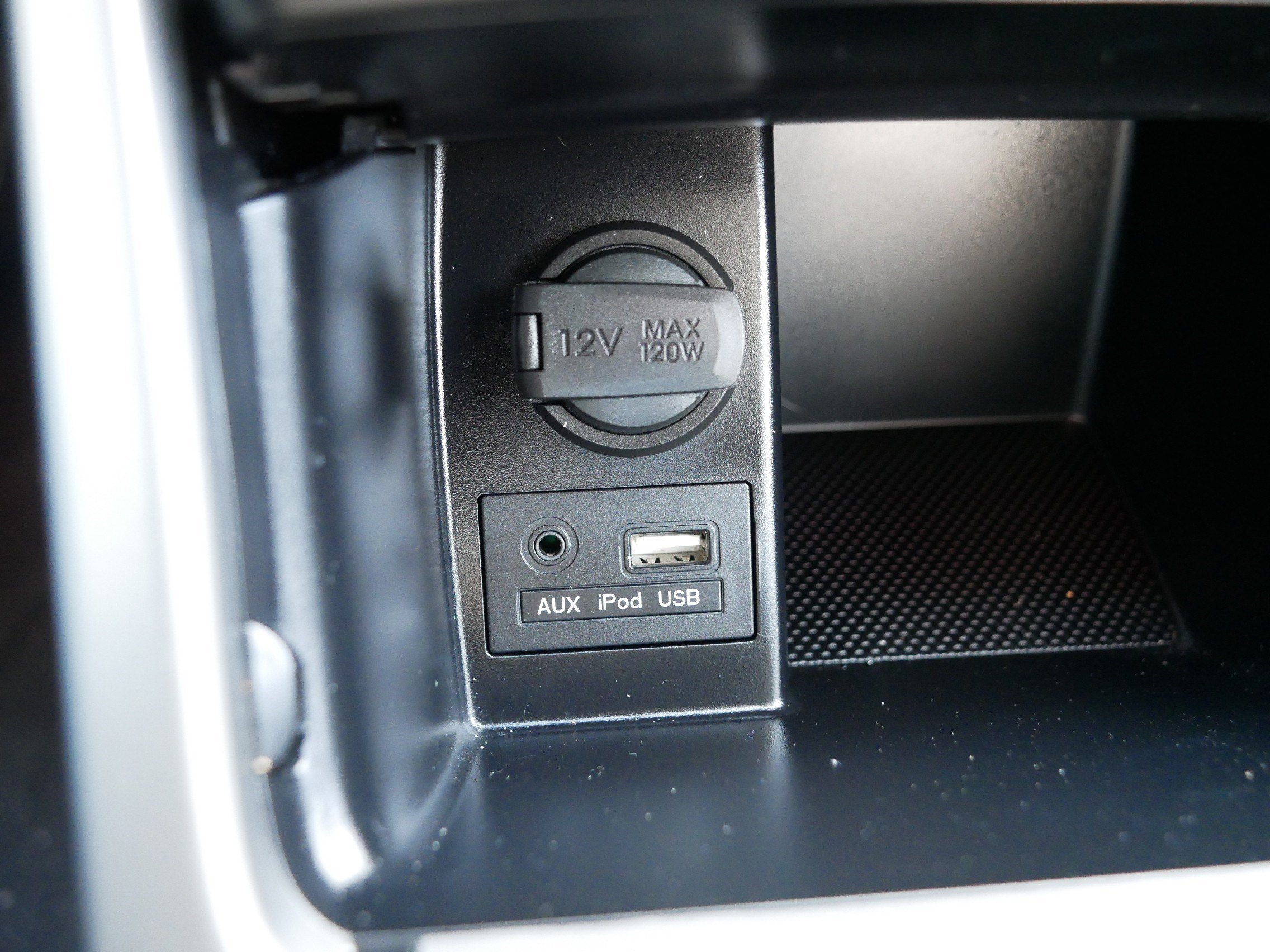 Used 2016 Hyundai Elantra SE FWD image 33
