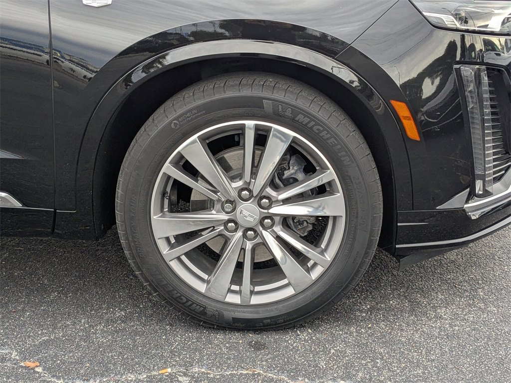 Used 2021 Cadillac XT6 Premium Luxury image 12