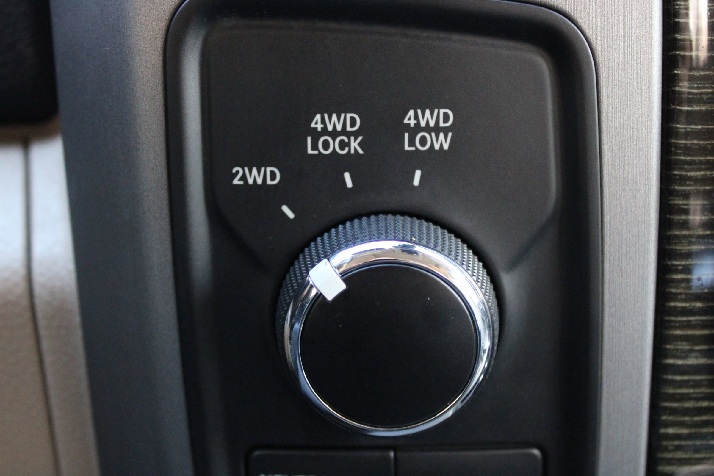 Used 2018 RAM 3500 Laramie Longhorn image 24