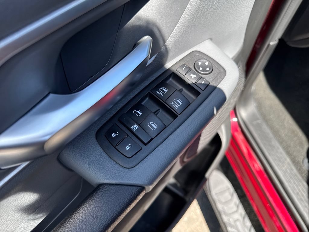 Used 2023 RAM 1500 Big Horn AWD/4WD image 13