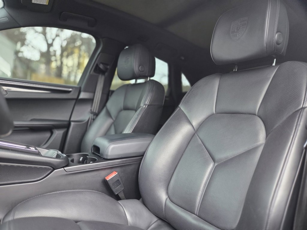 Used 2022 Porsche Macan S image 18