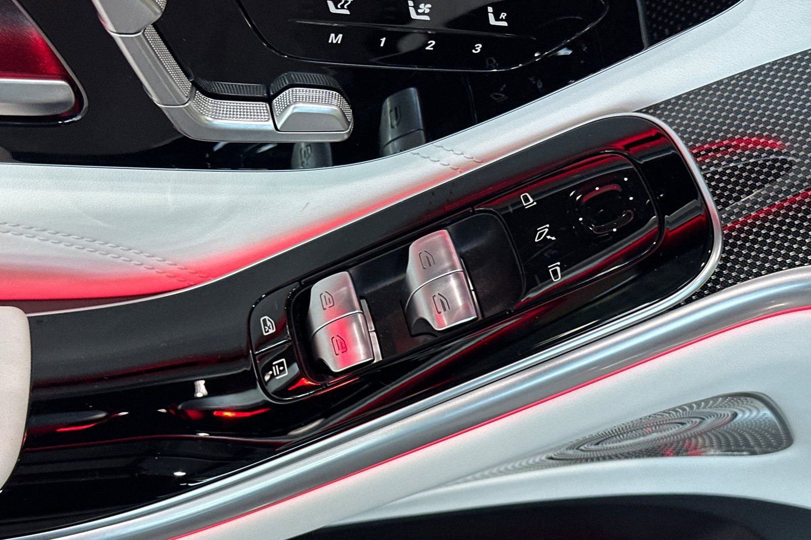 Used 2025 Mercedes-Benz S 63 AMG S image 23