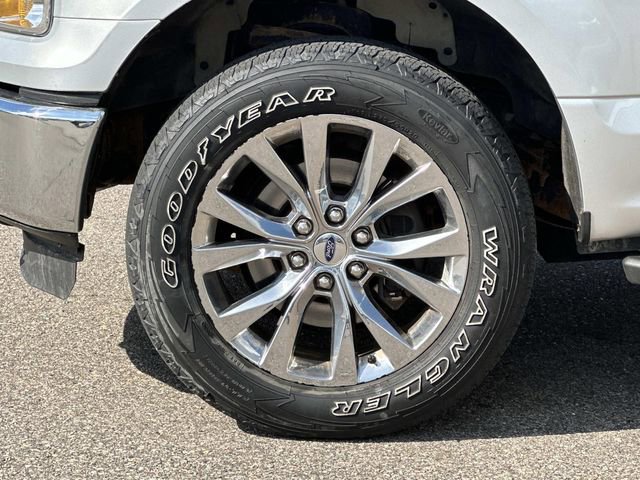 Used 2016 Ford F150 XLT w/ Equipment Group 302A Luxury AWD/4WD image 8