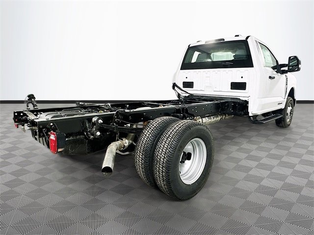 New 2025 Ford F350 XL w/ XL Chrome Package image 4