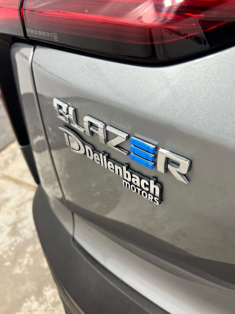 Used 2024 Chevrolet Blazer EV LT AWD/4WD image 8