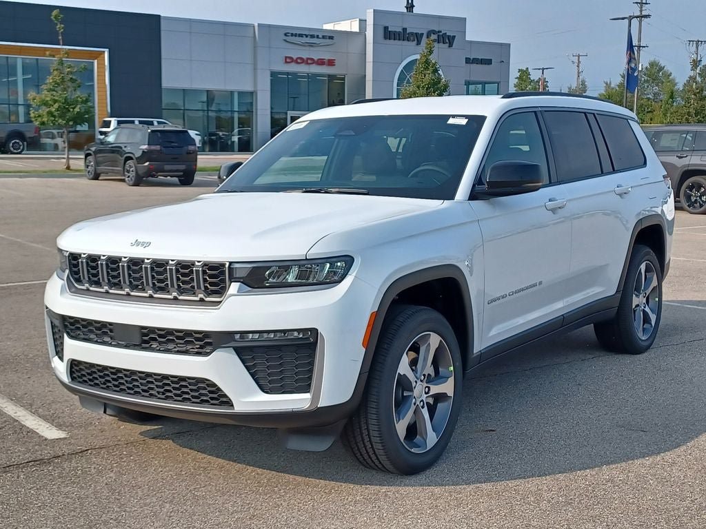 New 2026 Jeep Grand Cherokee L Limited AWD/4WD image 2