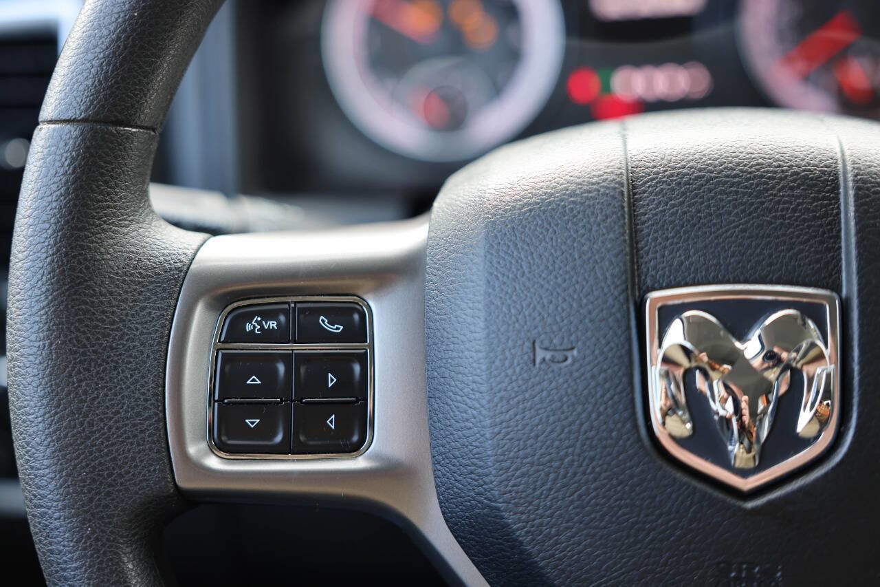 Used 2024 RAM 1500 Classic SLT AWD/4WD image 19