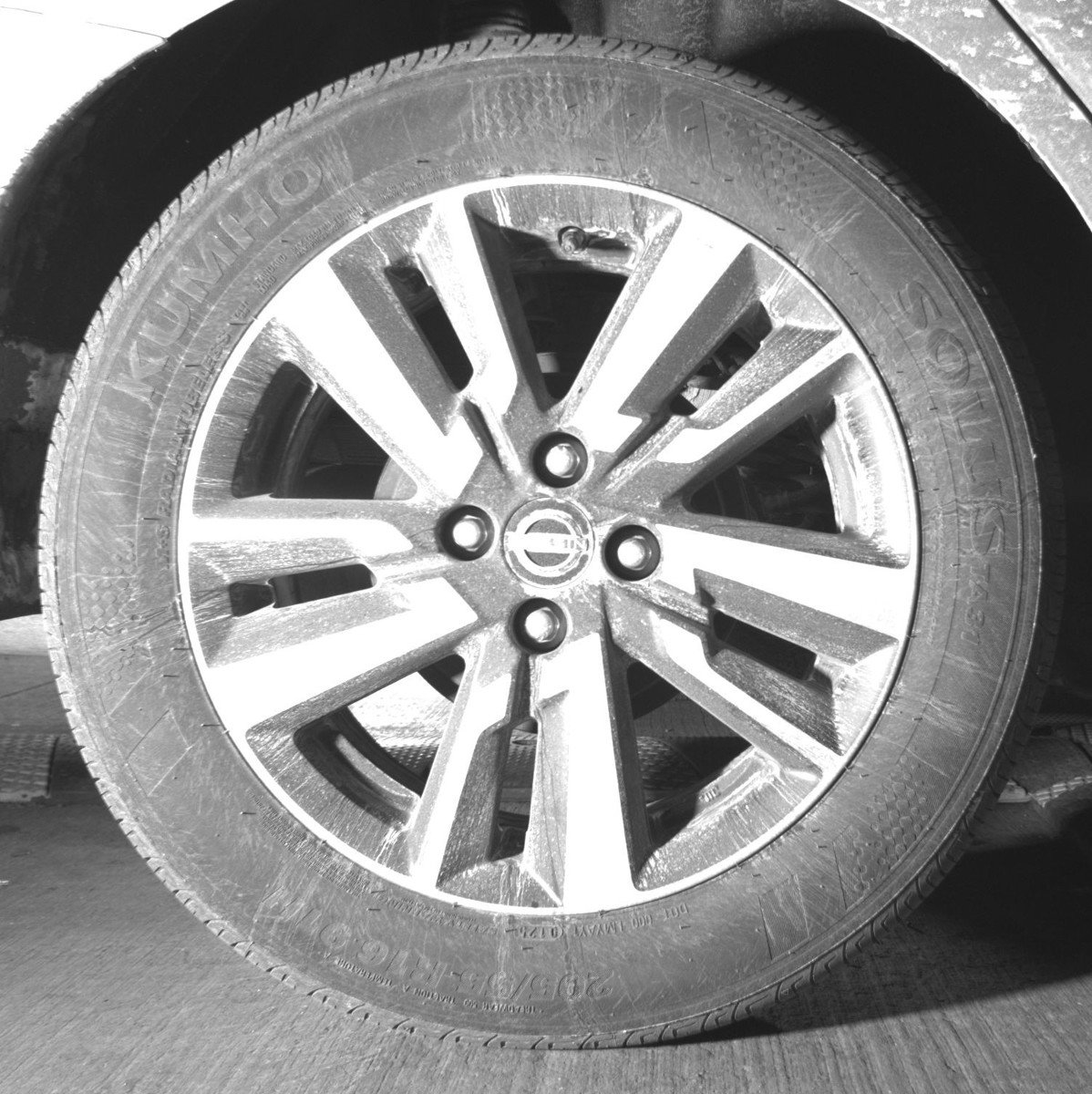 Used 2025 Nissan Versa SV FWD image 12