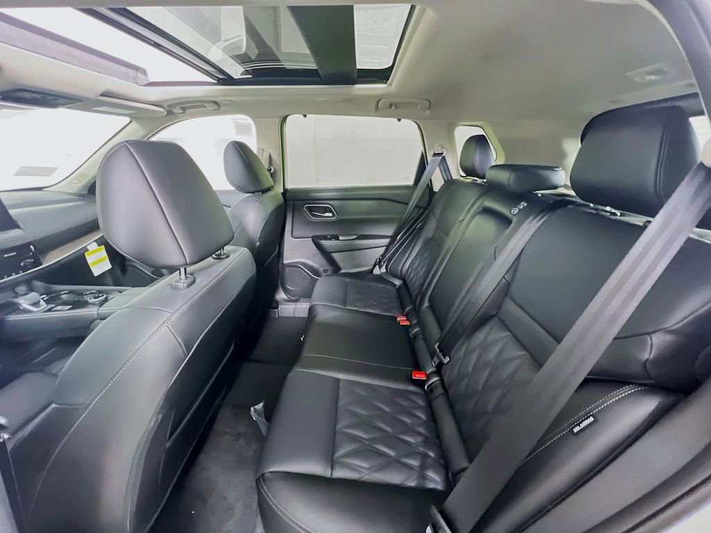New 2026 Nissan Rogue Platinum w/ Platinum Premium Package image 24