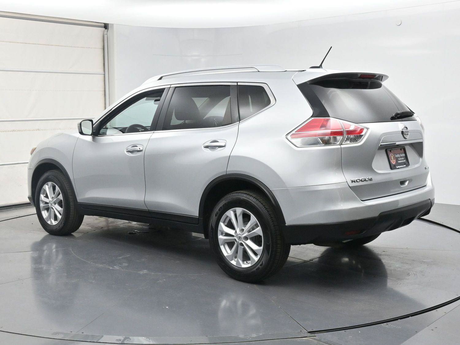 Used 2015 Nissan Rogue SV AWD/4WD image 22