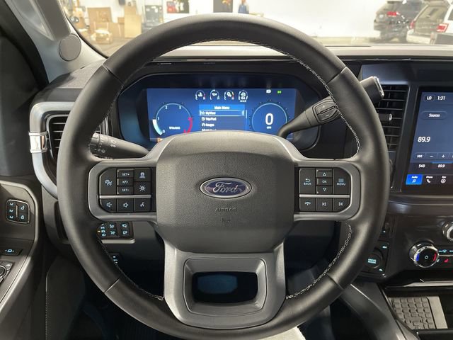 New 2026 Ford F350 Lariat w/ Black Appearance Package image 15