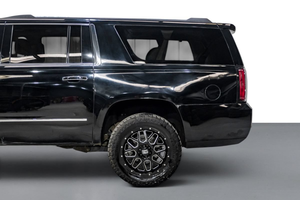 Used 2017 GMC Yukon XL Denali w/ Open Road Package AWD/4WD image 11