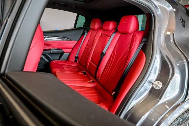 Used 2023 Maserati Grecale Modena AWD/4WD image 20