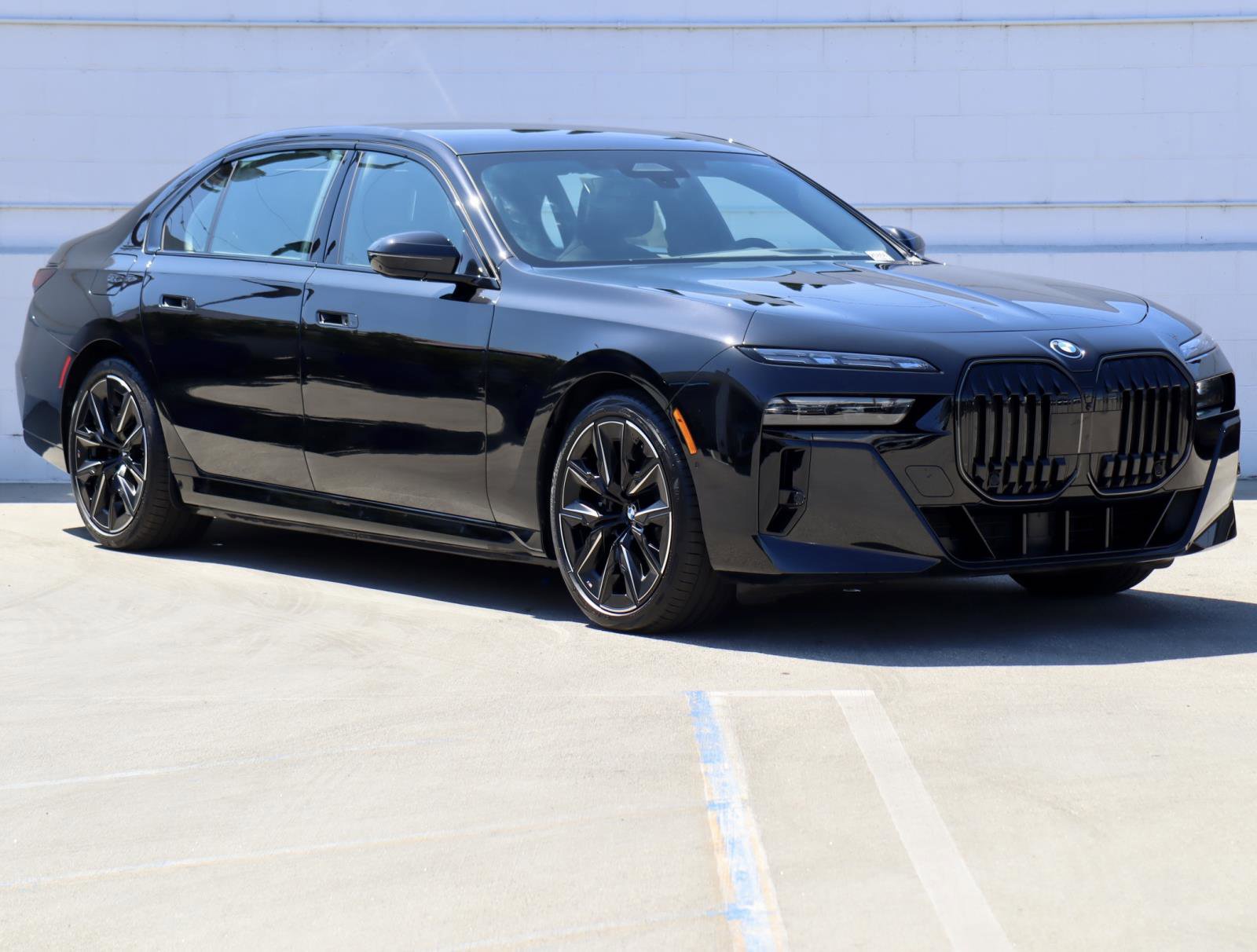 Used 2025 BMW i7 eDrive50 w/ Executive Package