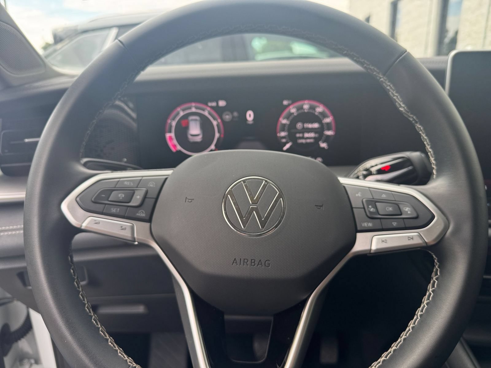 Used 2026 Volkswagen Tiguan SE AWD/4WD image 29
